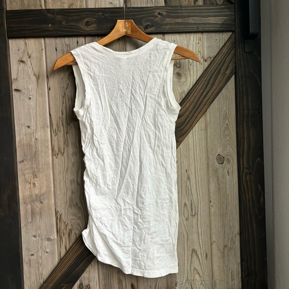 Yoga tank tops size medium - Picture 10 of 13